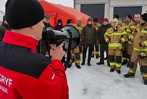 Kiedy liczy się każda minuta, las staje się labiryntem. OSP Tuchomie szkoli służby-22838