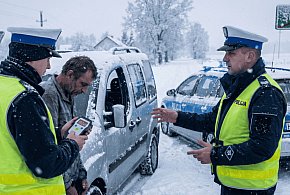 Weekendowe GRZECHY na drogach powiatu: alkohol, zakazy i niespodziewane spotkanie