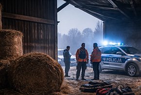 Tragiczny wypadek w gospodarstwie. 56-latek zginął pod balotem siana