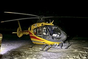 NOCNA AKCJA ratunkowa w Rokitach. Śmigłowiec LPR lądował po rannego seniora