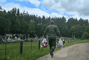 ZŁODZIEJSTWO na cmentarzu w Czarnej Dąbrówce. Masowa skala!