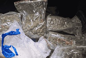 Torba pełna narkotyków w Raduszu. 29-latek został aresztowany