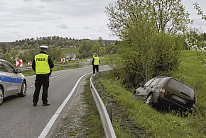 Szybka jazda, rowy, sarna i narkotyki. Policyjna kronika z powiatu