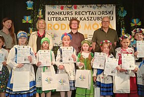 Młode głosy z powiatu bytowskiego podbiły Chmielno. SUKCES w finale wojewódzkim