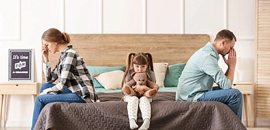 WOJNA RODZICÓW, skarga na dyrektorkę i dziecko pośrodku. Głośna sprawa z Rokit-21752