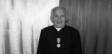 Zmarł ks. Stanisław Roszak. Bytów żegna wieloletniego duszpasterza-22230