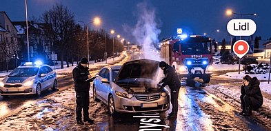 Dramatyczne sceny pod Lidlem. 17-latka potrącona na przejściu dla pieszych