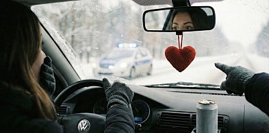 Walentynkowy szofer na podwójnym gazie. "To tylko leki na spirytusie!"