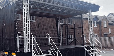 Mniej niż zakładano. NOWA SCENA wjedzie na zamek, a w kieszeni zostanie 150 tys.