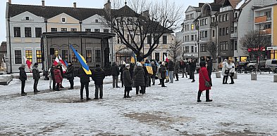Skromne obchody na bytowskim rynku. Emocje wokół rocznicy wojny