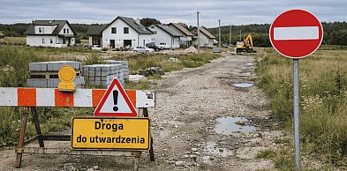 Gmina przejęła prywatną drogę. Mieszkańcy ZAPŁACĄ za jej utrzymanie