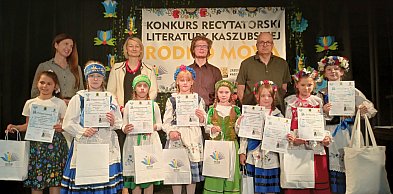 Młode głosy z powiatu bytowskiego podbiły Chmielno. SUKCES w finale wojewódzkim