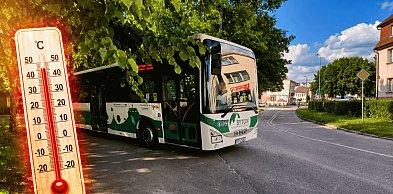 „Jak w szklarni”. Pasażerowie skarżą się na UPAŁ w Byciobusach
