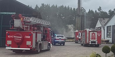 Pożar tartaku w Barnowie. Akcja strażaków trwała ponad pięć godzin!