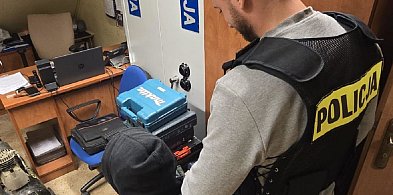 34-latek WŁAMAŁ SIĘ do magazynu. Ukradł elektronarzędzia za ponad 20 000 zł-21818
