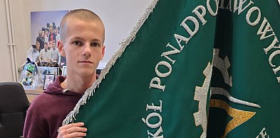 BOHATER Z BYTOWA. Uczeń ZSP uratował życie mężczyźnie-22332