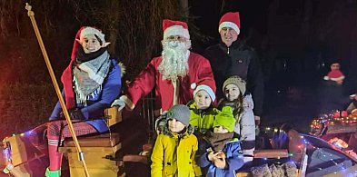 Świąteczny przejazd Mikołaja. Orszak wprowadził bożonarodzeniowy KLIMAT-22507