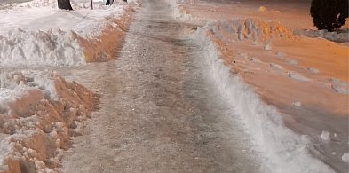 Jest REAKCJA bytowskiego ratusza na śliskie chodniki-22825