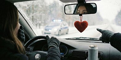 Walentynkowy szofer na podwójnym gazie. "To tylko leki na spirytusie!"