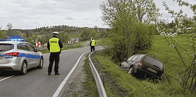 Szybka jazda, rowy, sarna i narkotyki. Policyjna kronika z powiatu