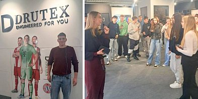 WYCIECZKA uczniów z Miastka. Zwiedzali DRUTEX-21808