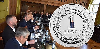 Kolejna PODWYŻKA. Burmistrz załatwił droższe śmieci-22160