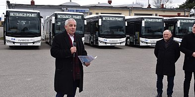 Autobus WIDMO PKS Bytów. „To robienie z ludzi debili”-22198
