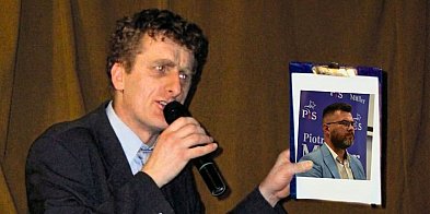 KONKURS na dyrektora GOK w Tuchomiu. Radny PŁACZKIEWICZ-22571