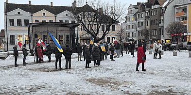 Skromne obchody na bytowskim rynku