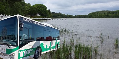 BYCIOBUSEM nad jezioro Jeleń. Wakacyjna linia nr 5