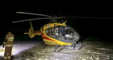 NOCNA AKCJA ratunkowa w Rokitach. Śmigłowiec LPR lądował po rannego seniora