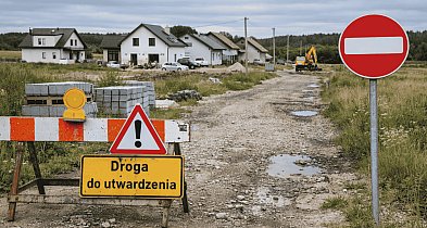 Gmina przejęła prywatną drogę. Mieszkańcy ZAPŁACĄ za jej utrzymanie