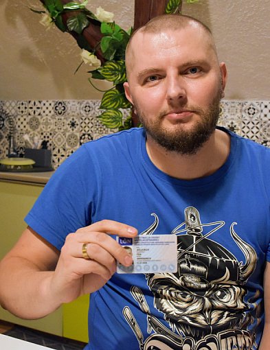 Wdzięczny niepełnosprawny. POMÓGŁ MU Kacper - kierowca z firmy Drutex-22834