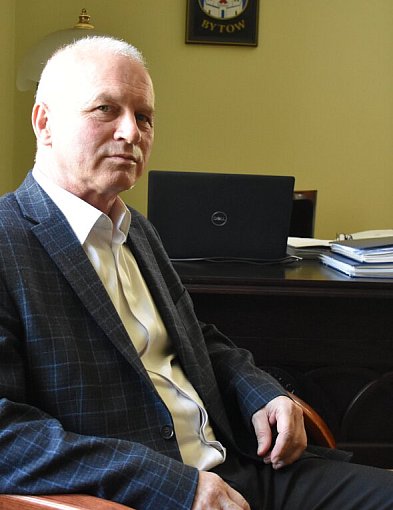 Burmistrz bez wotum zaufania. Absolutorium bez rozstrzygnięcia. Za rok REFERENDUM?