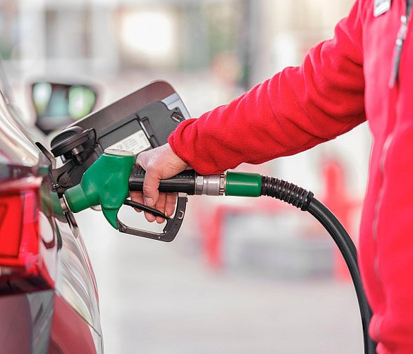 UOKiK skontrolował paliwa. Sprawdź, które stacje wypadły najgorzej-21822