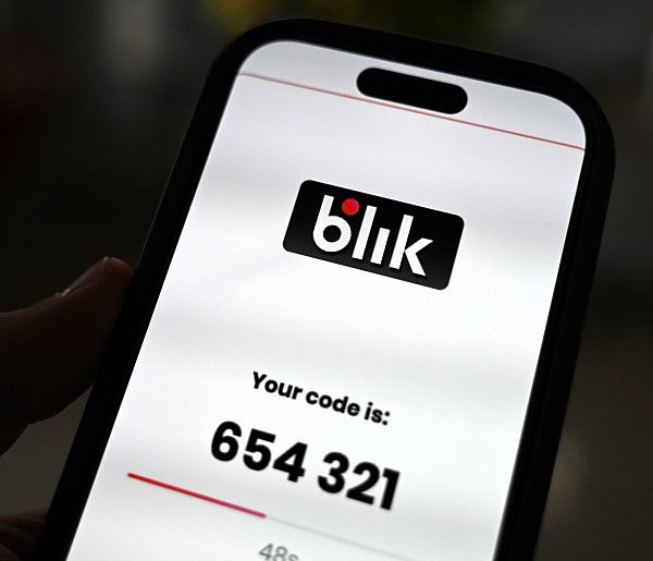 Codzienny przelew BLIK do znajomego? Skarbówka może to sprawdzać-21873