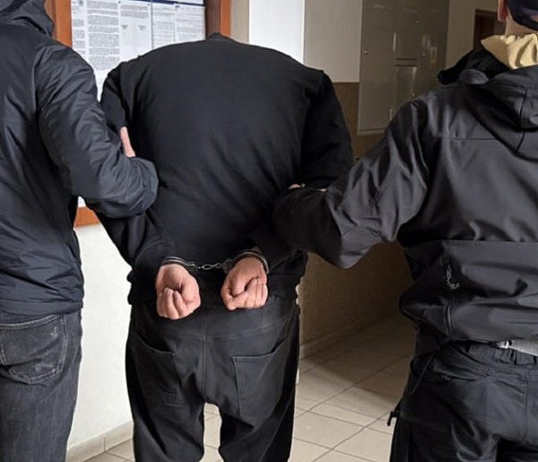 Zapłacili Kolumbijczykowi za samochód ZABAWKOWYMI BANKNOTAMI! [VIDEO]-21917