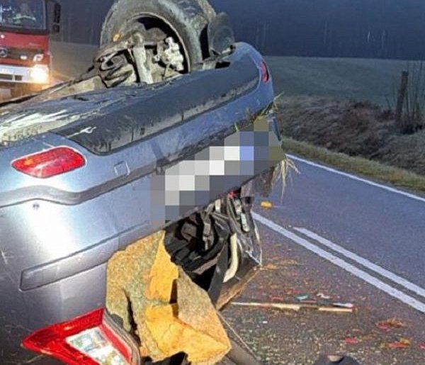 Niebezpieczne dachowanie na DW-212! Ruch odbywa się WAHADŁOWO!-21965