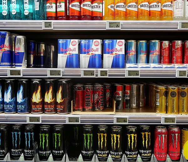 Popularne napoje pójdą ostro w górę. Rząd szykuje podwyżkę VAT-22314