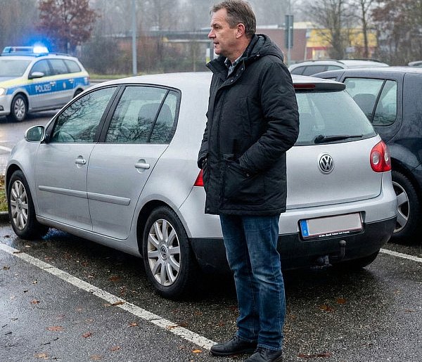 WZOROWY kierowca. Spowodował kolizję i sam zgłosił to policji-22438