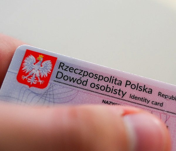 Nie musisz już biec do fotografa. Zdjęcie do dokumentów zrobisz w domu-22450