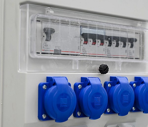 Dostawcy prądu pod presją. Te zmiany odczują odbiorcy-22678