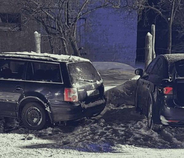 Zjechał na przeciwny pas i uderzył w toyotę. Nocna kolizja Kozy-Mikorowo