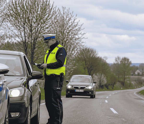 Policjanci ŁAPALI Kolumbijczyków bez prawa jazdy