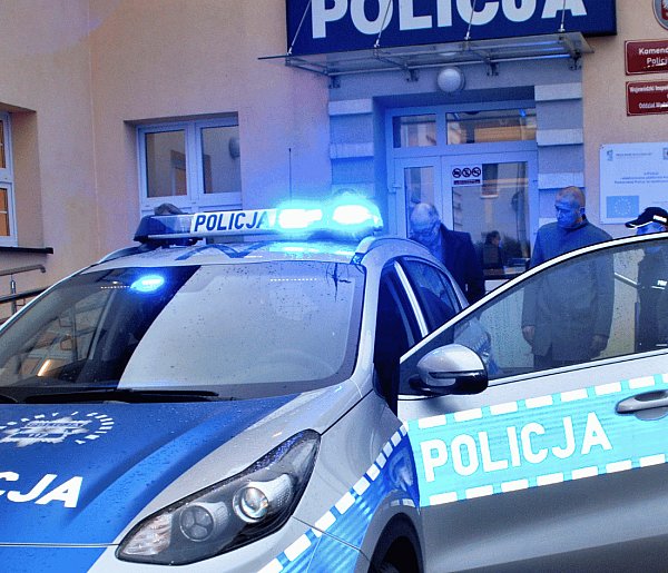 Masowe L4 w komendzie. Co dzieje się w bytowskiej dochodzeniówce?