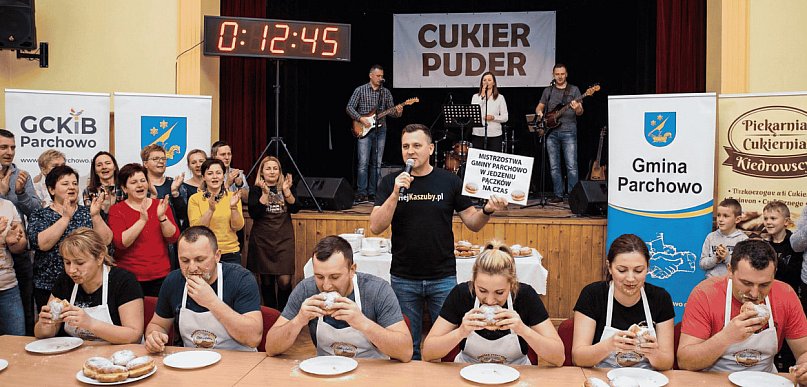 Słodka rywalizacja w Parchowie. Kto zostanie Mistrzem w Jedzeniu Pączków?