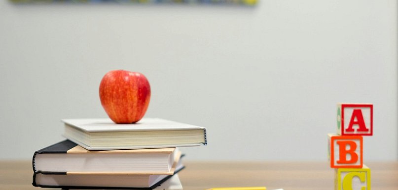 Dwujęzyczność od najmłodszych lat – jak wybrać przedszkole, które realnie przygotu