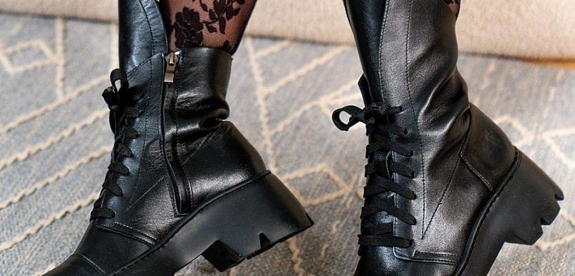 Sandały skórzane, które dopasowują się do stopy