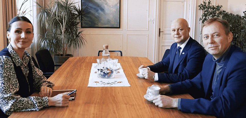 Nowe chodniki przy krajowej „21”. Załatwił to wójt Chwarzyński