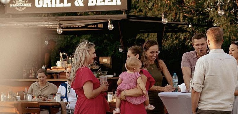 Foodtruck na imprezę rodzinną – nowy standard rodzinnych spotkań w plenerze